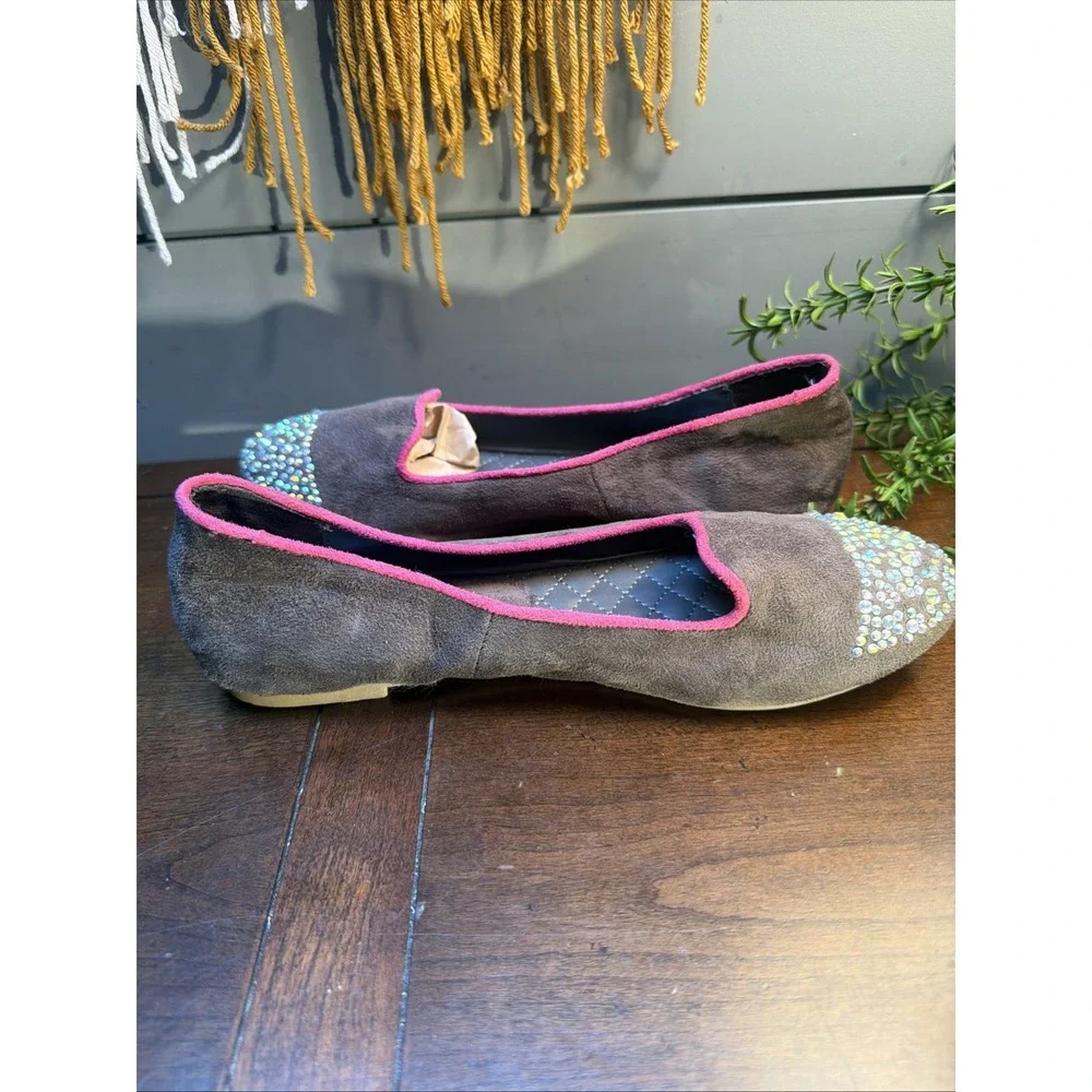 Report Brown Suede Round Toe Ballet Flats Rhinestone Bow Slip-On Women's US 6.5